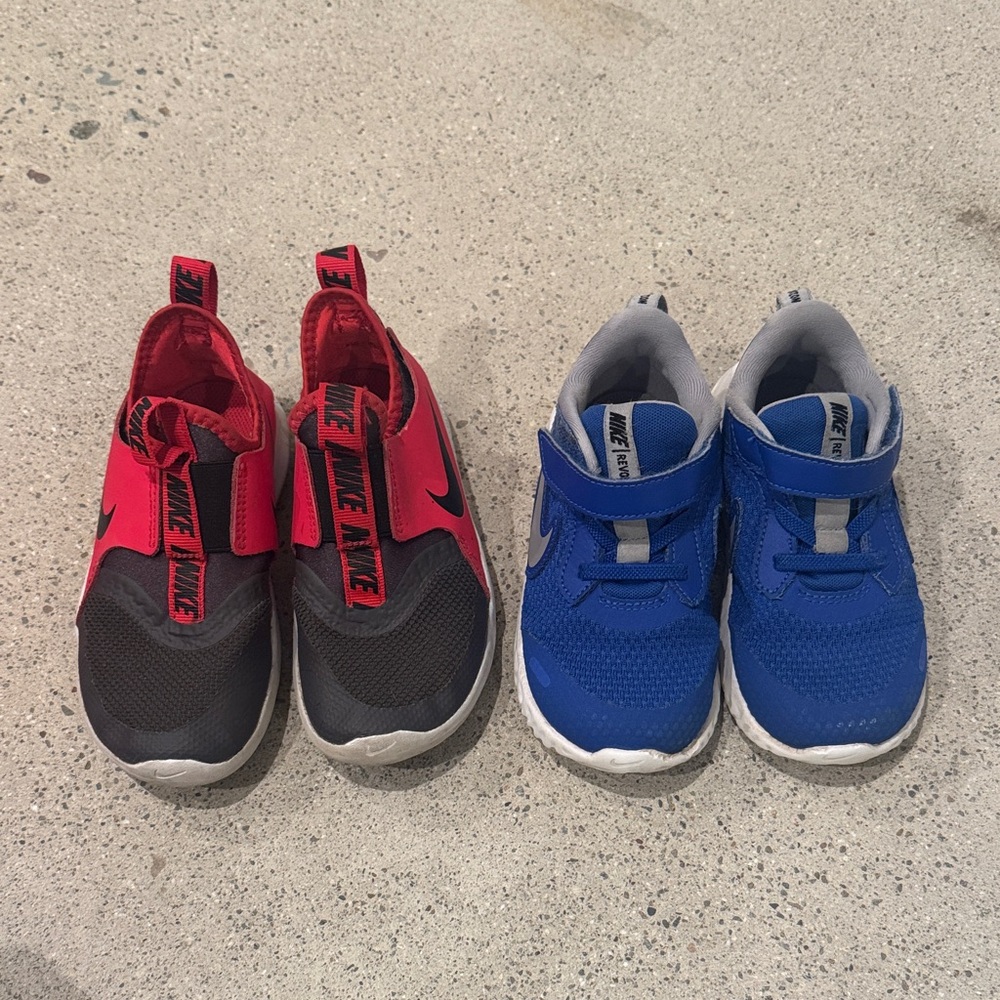 Nike Kids' Black and Blue Sneakers